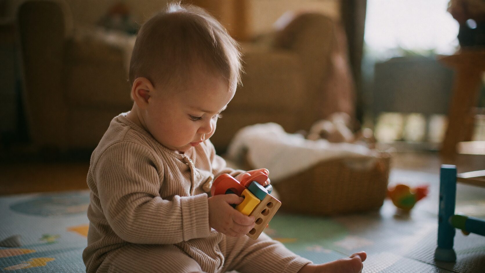 Développement de bébé : les grandes étapes de 0 à 12 mois